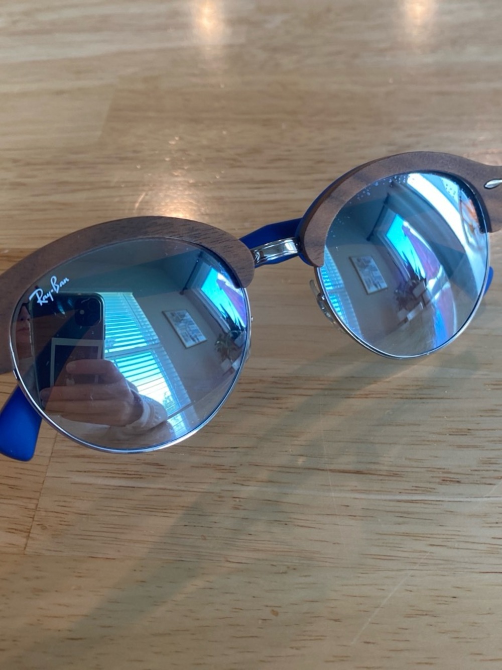 Ray-Ban Men’s Blue Mirrored Sunglasses with Brown Top Bar